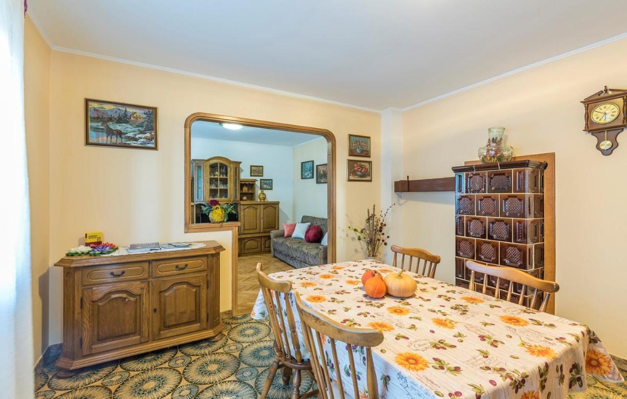 Ferienhaus Zora With Whirlpool Sveti Lovreč Pazenatički Bagian luar foto