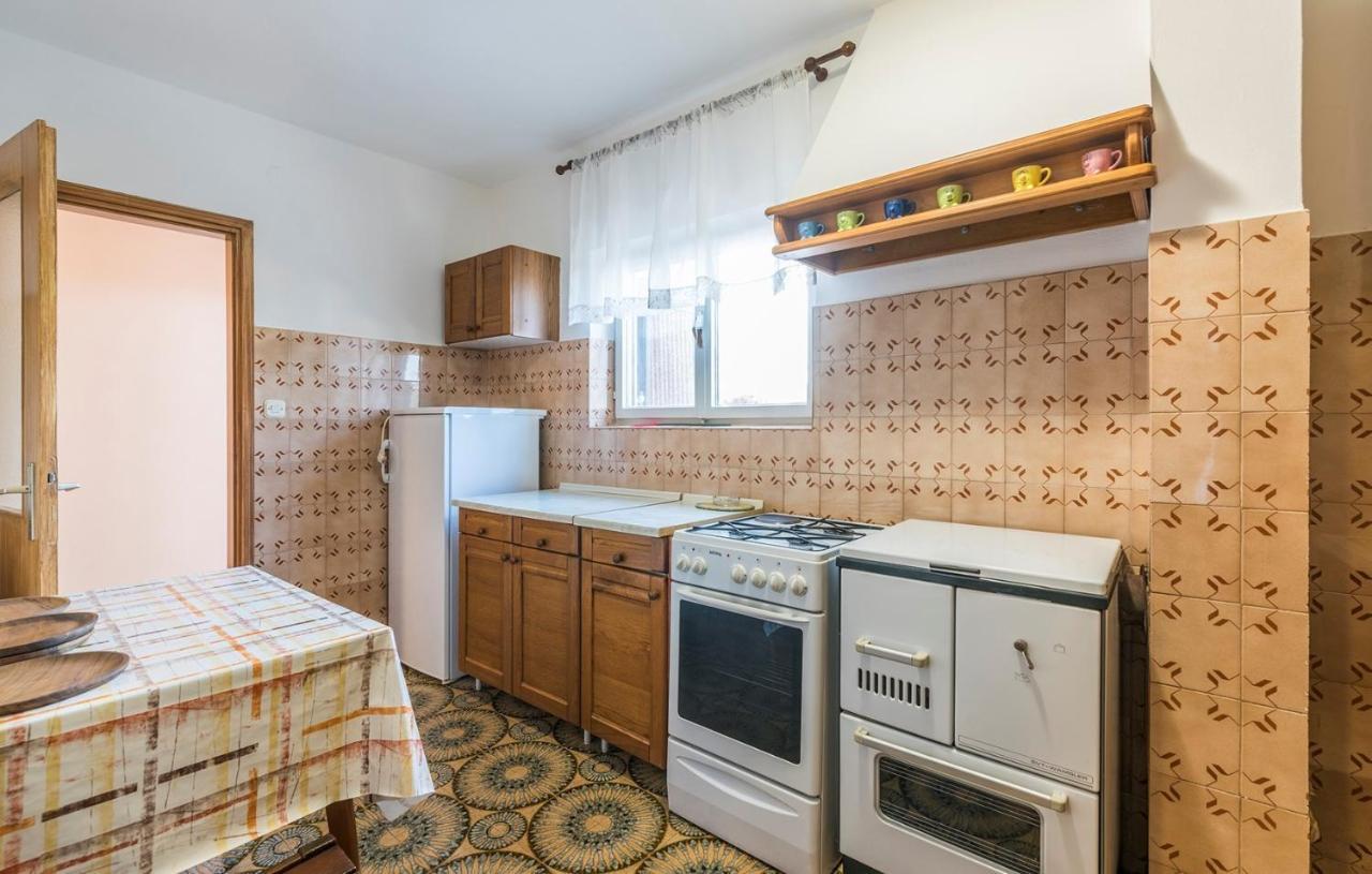 Ferienhaus Zora With Whirlpool Sveti Lovreč Pazenatički Bagian luar foto